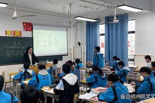 科尔：卢尼为我们设立了无私的基调 他对球队的化学反应至关重要